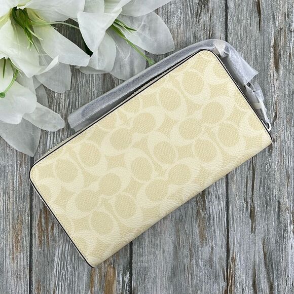Coach Butter Yellow Long Zip Around Wallet In Signature Canvas Bag Purse - Picture 4 of 10